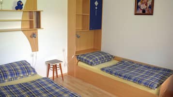 3 bedrooms, WiFi, bed sheets
