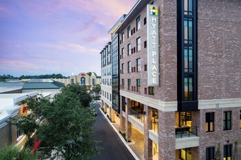 Hotel Exterior at Hyatt Place Mount Pleasant Towne Centre
