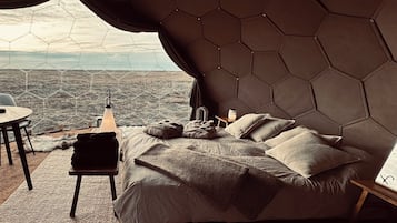 Black Beach Aurora dome | Premium-sengetøj, individuelt design, individuel indretning