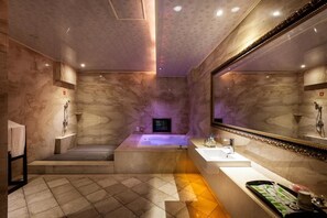 Interior detail - O'Well Motel (Tainan)