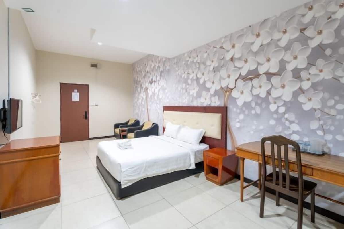 Cortinas blackout, Wi-Fi de cortesia, roupa de cama