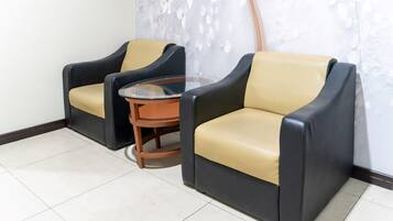 Deluxe Room, 1 Katil Ratu (Queen) | Langsir/tirai gelap terus, Wi-fi percuma, cadar katil