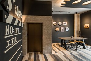 Lobby - Peach Blossom (Taitung)