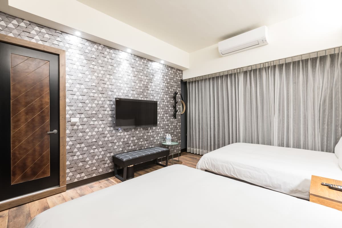 Standard Quadruple Room, Non Smoking | Soundproofing, free WiFi, bed sheets