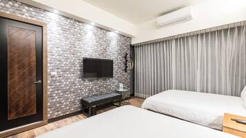 Habitación cuádruple estándar, para no fumadores | Insonorización, wifi gratis y ropa de cama