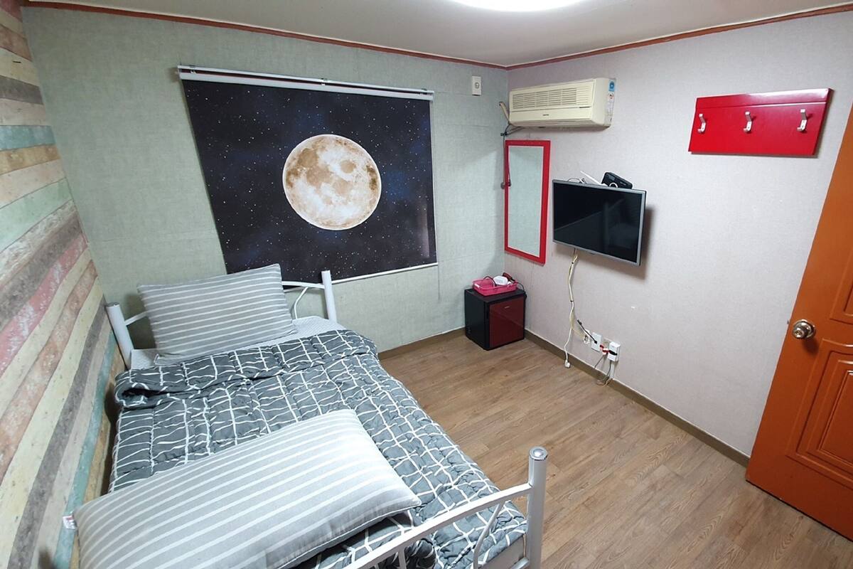 Deluxe Single Room