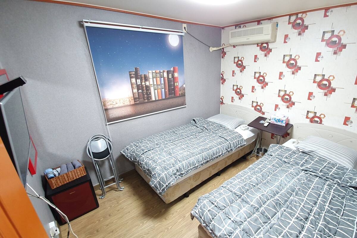 1 chambre, bureau, rideaux occultants, chambres insonorisées