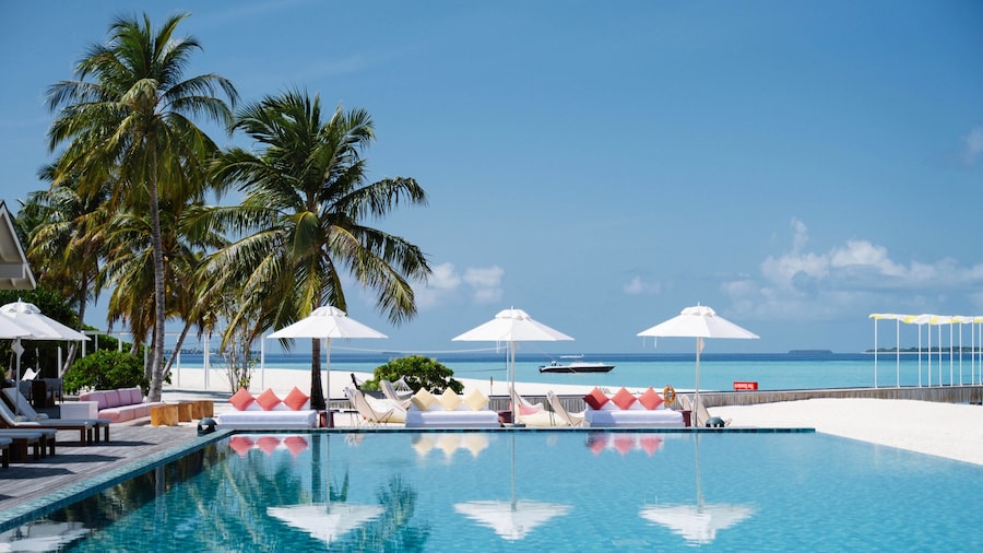 The Standard, Huruvalhi Maldives