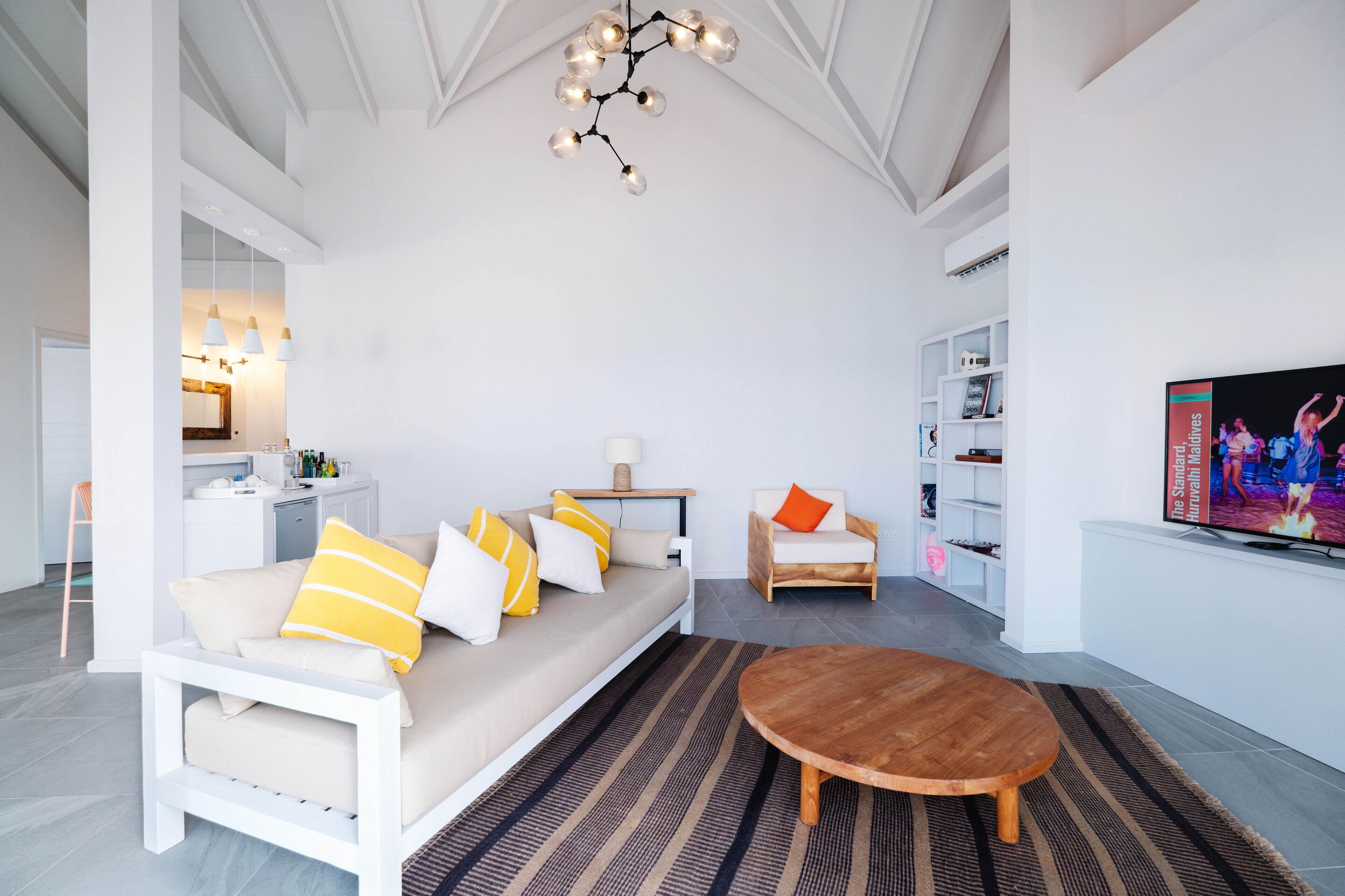 the standard residence | 1 bedroom, frette italian sheets, premium bedding, minibar