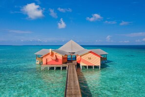 3 bar/lounge, bar sull'acqua, bar a bordo piscina, bar sulla spiaggia