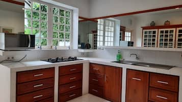 Fridge, microwave, stovetop, toaster