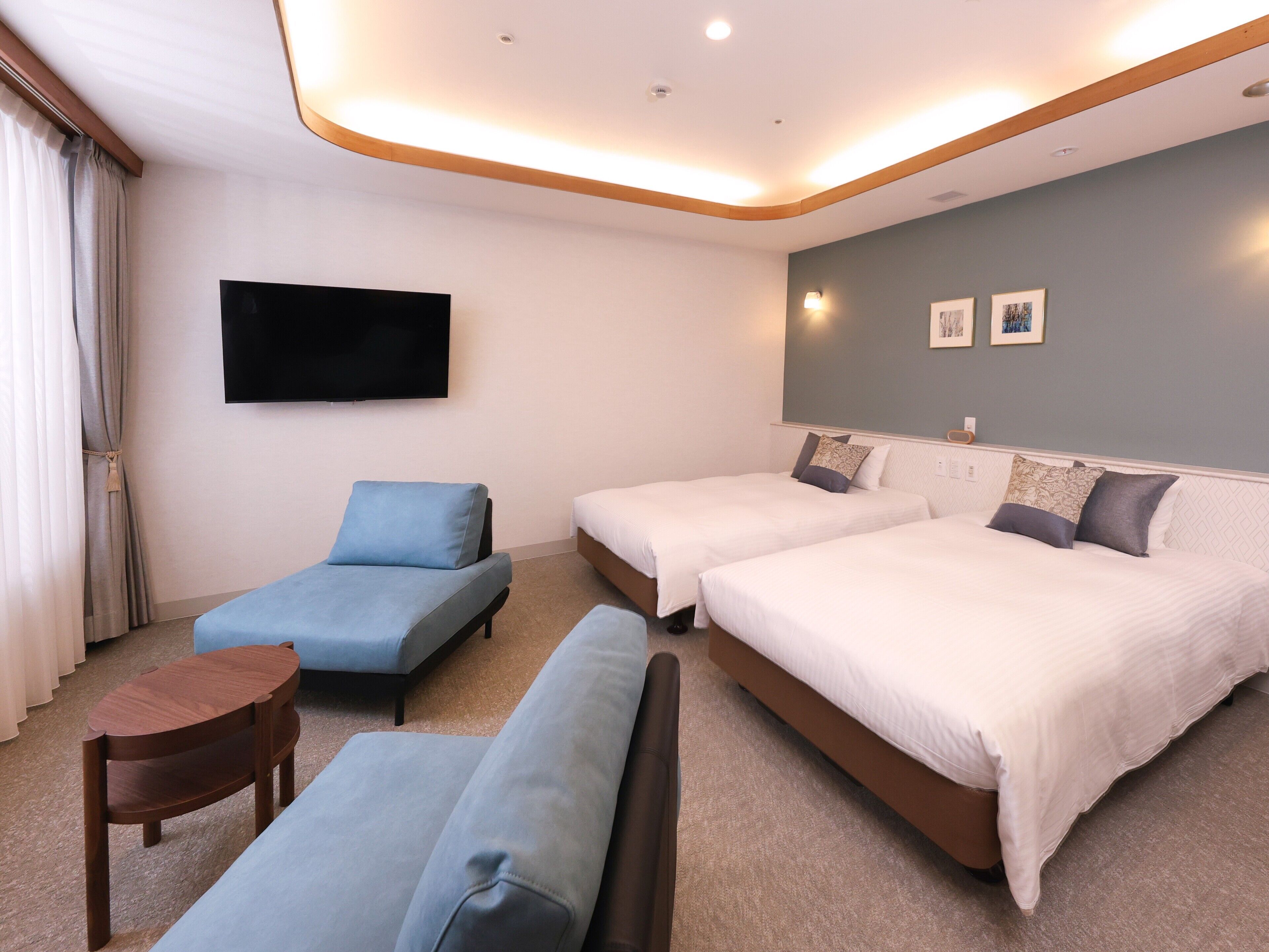 [Non Smoking] Superior Twin (4F - Grande Floor) 48sqm | In-room safe, desk, free WiFi, bed sheets
