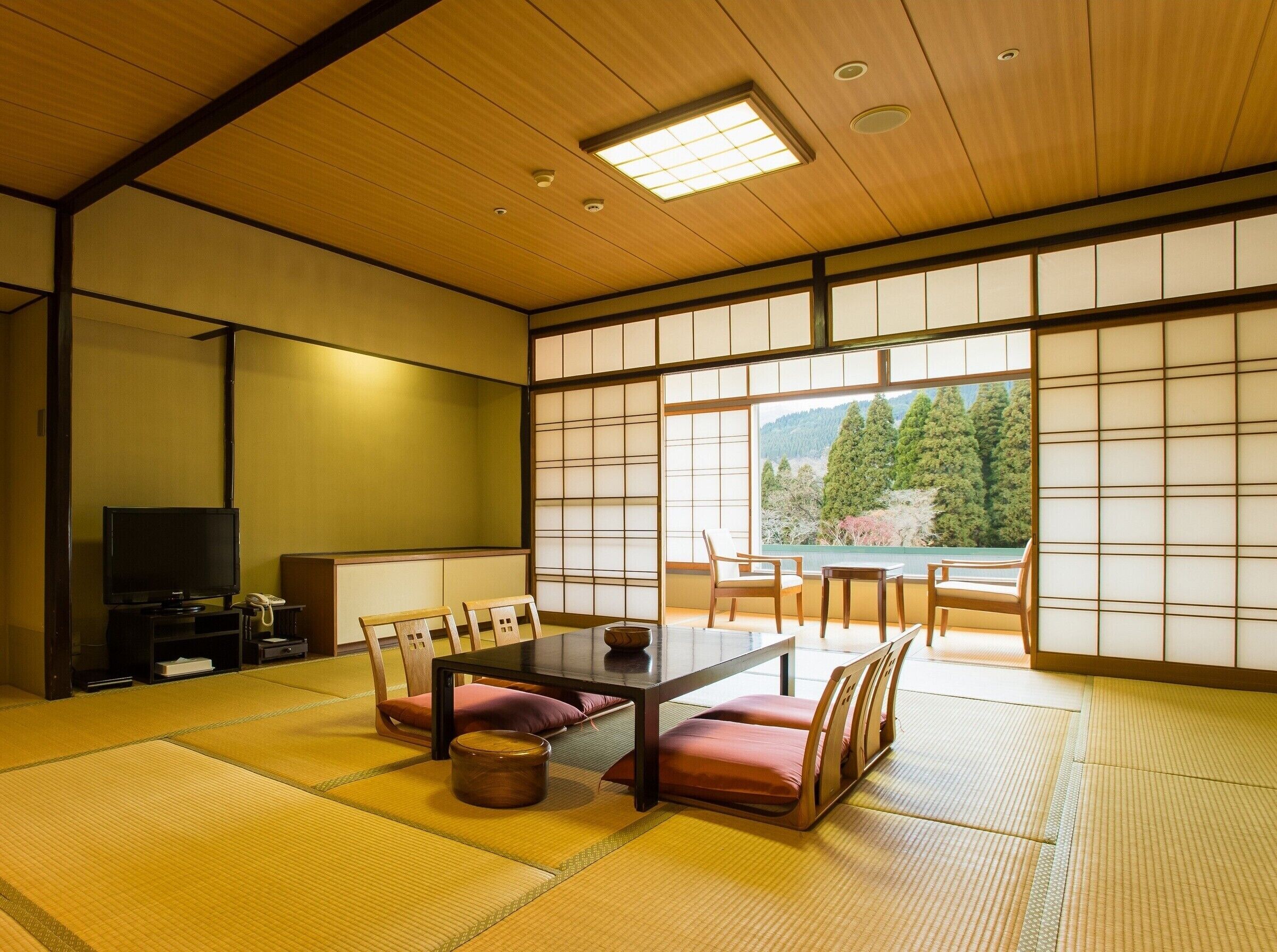 Quarto em estilo japonês, para não fumantes (2F,  15 Tatami-mats) | Cofres nos quartos, escrivaninha, Wi-Fi de cortesia, roupa de cama