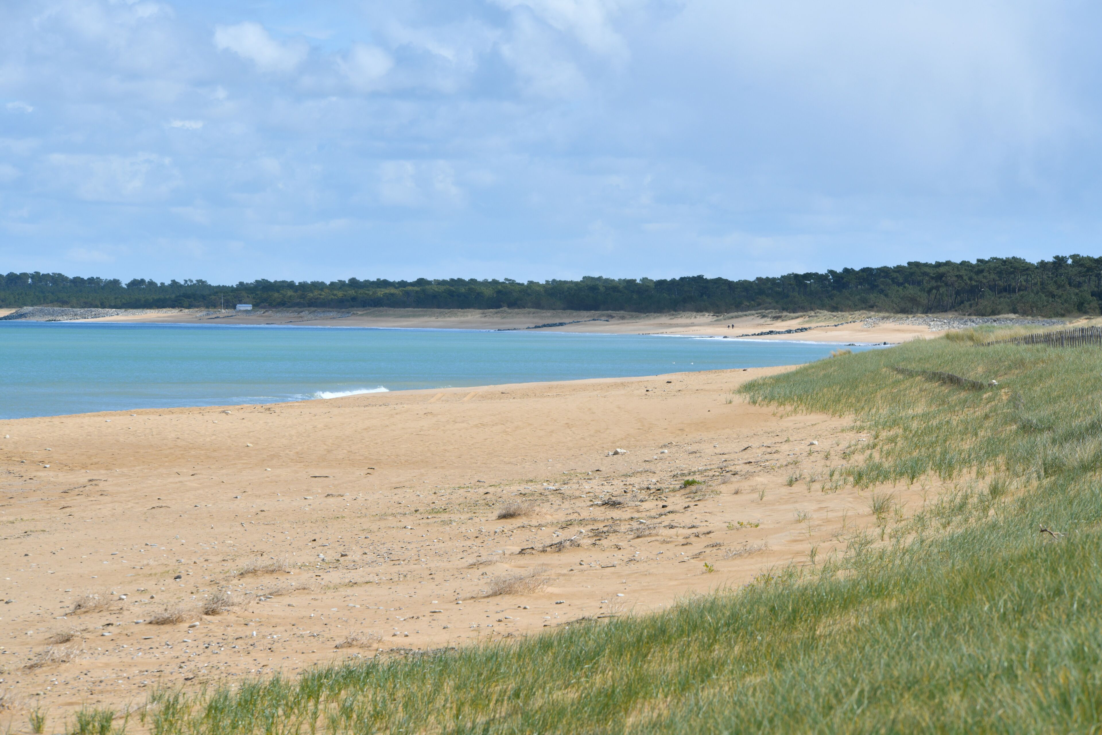 Beach nearby, beach towels