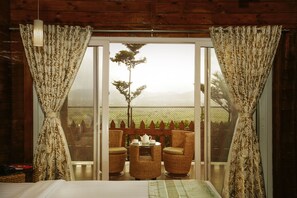 Chalet luxueux, vue sur la montagne | Coffre-fort, fer et planche à repasser, accès au Wi-Fi (inclus)