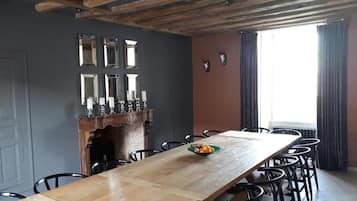 Tempat makan