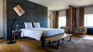 1 kamar tidur dan didekorasi berbeda-beda
