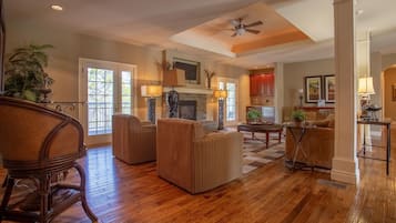 智能電視、壁爐