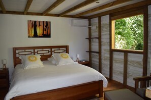 1 chambre, chambres insonorisées, fer et planche à repasser