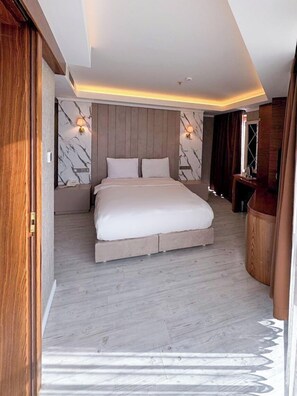 Premium bedding, iron/ironing board, free WiFi - Sultan City Hotel (Istanbul)