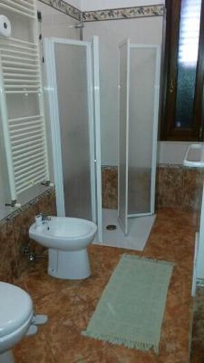 Bathroom - B&B Manzoni Resort (Brindisi)