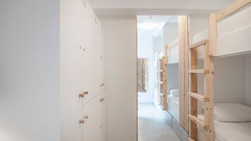 bed(s) in 8 Bed Mixed Dormitory | View from room