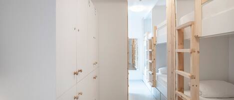 bed(s) in 8 Bed Mixed Dormitory | View from room
