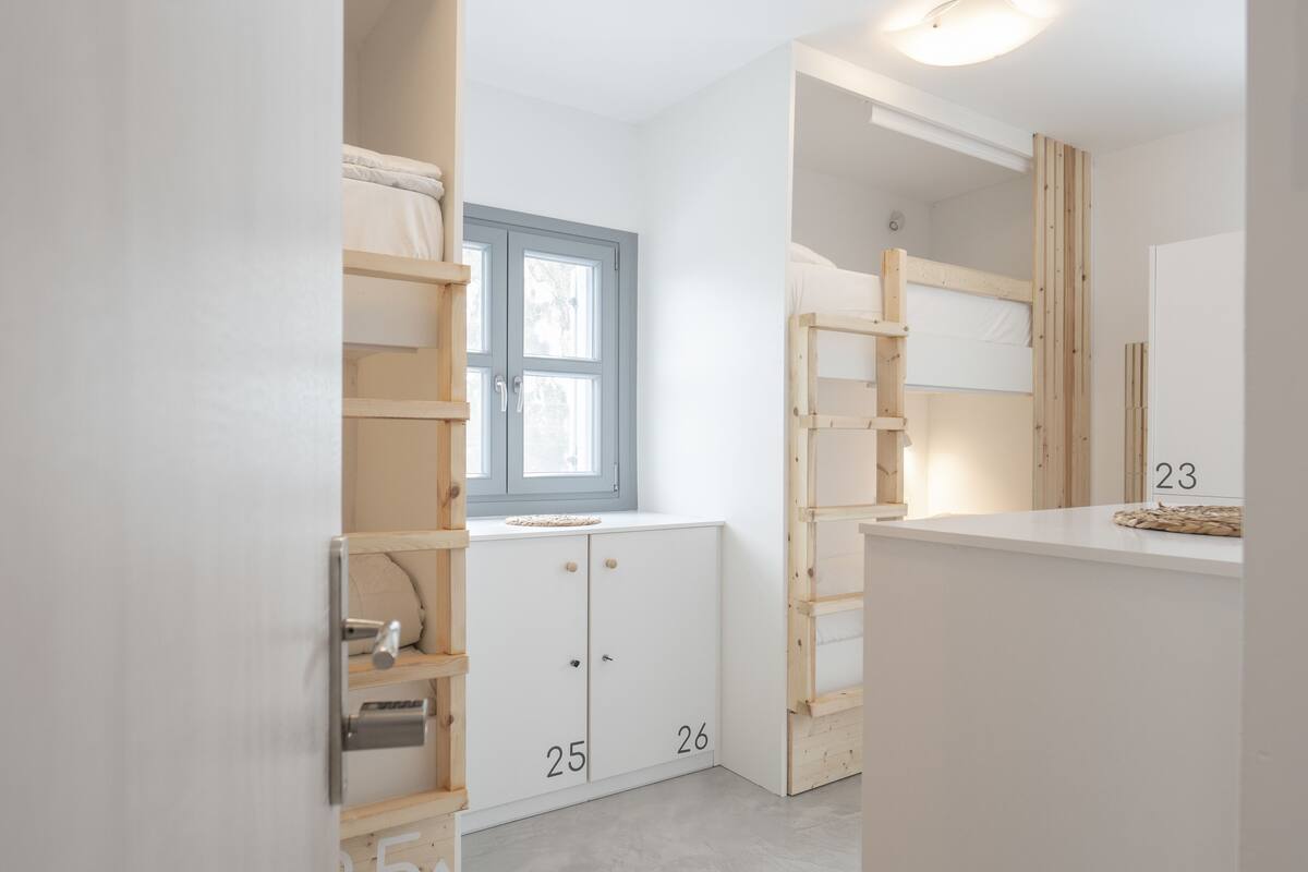 Minibar, caja de seguridad en la habitación y sistema de insonorización 