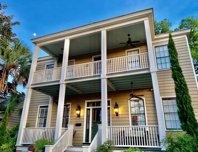 Historic Home in the Heart of Downtown Beaufort's 'Old Point'