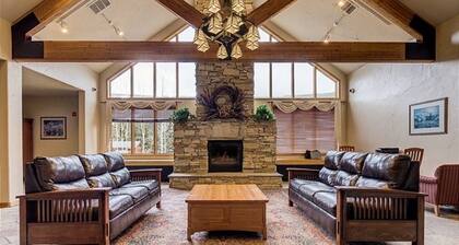 Top Floor, kävellä rinteille ja River Run Village, 4 Master makuuhuonetta, mukavuudet