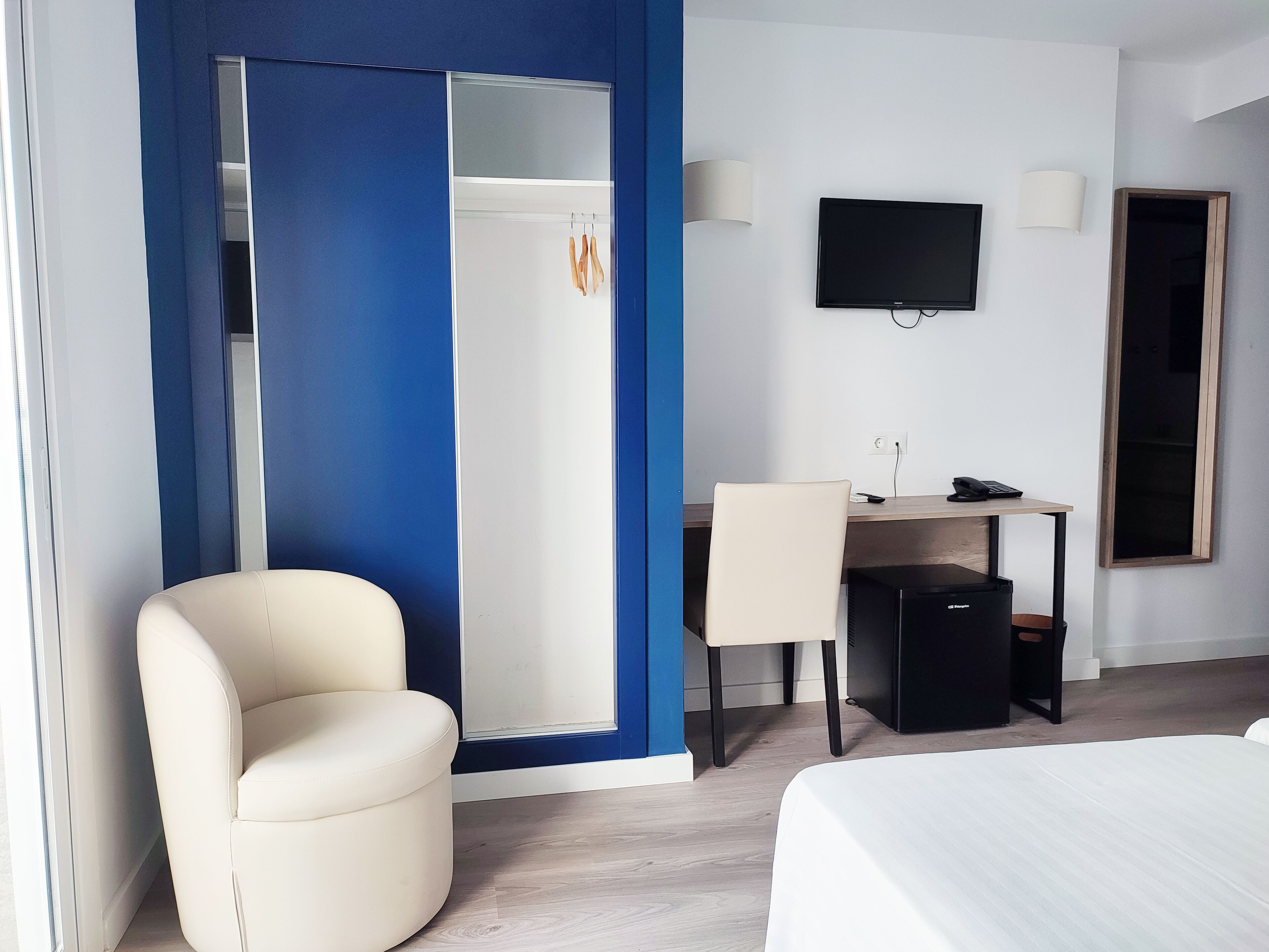 standard room, city view | desk, blackout curtains, free wifi, bed sheets