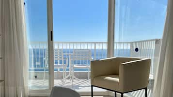 Habitación superior, vista al océano, torre | Vista a la playa o el mar