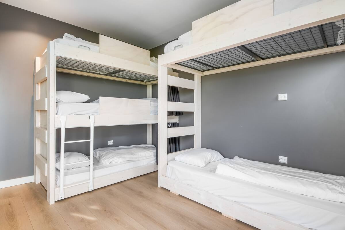Premium bedding, soundproofing, WiFi (free), individually decorated
