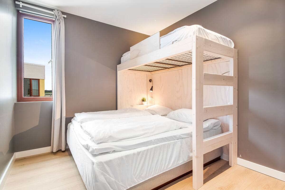 Classic Triple Room | Premium bedding, soundproofing, WiFi (free), individually decorated