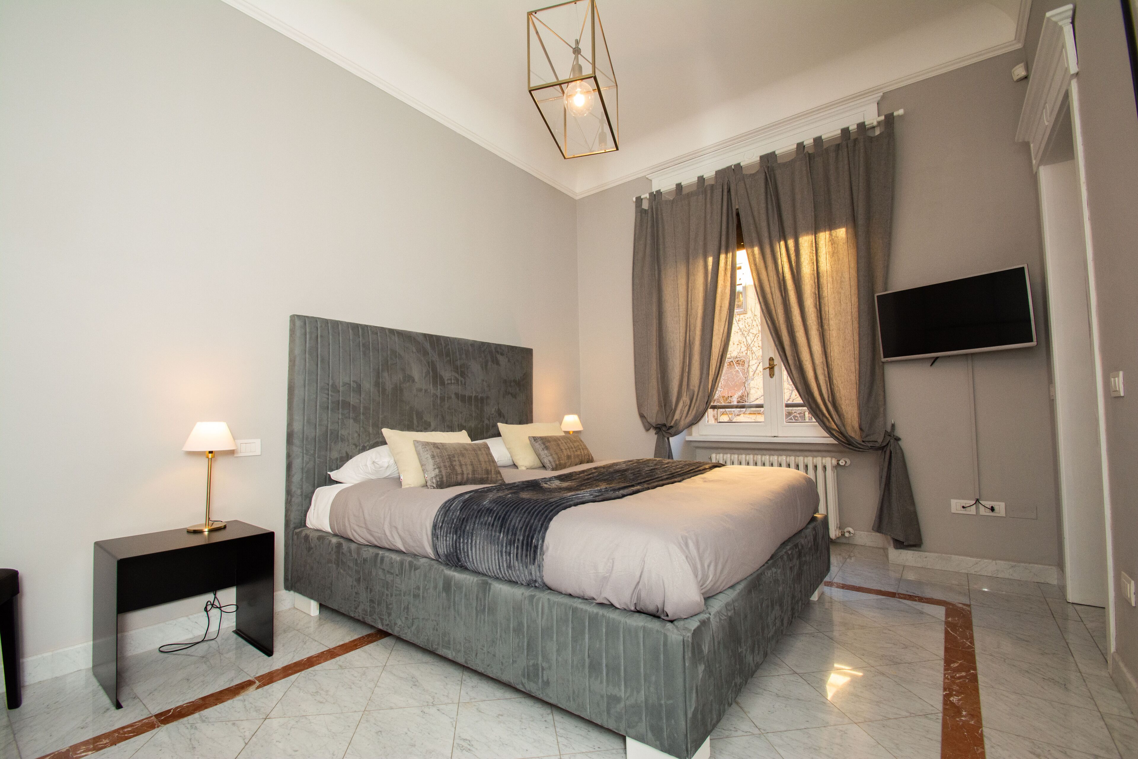 华丽双人房 | 办公桌、遮光窗帘、熨斗/熨衣板、婴儿床