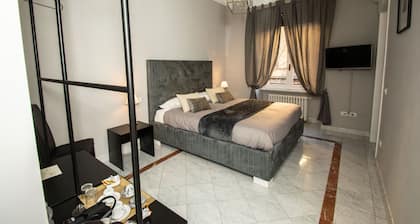 Compasso Suites