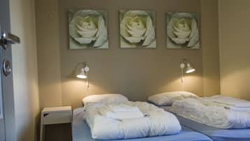 Cunas, wifi gratis y ropa de cama