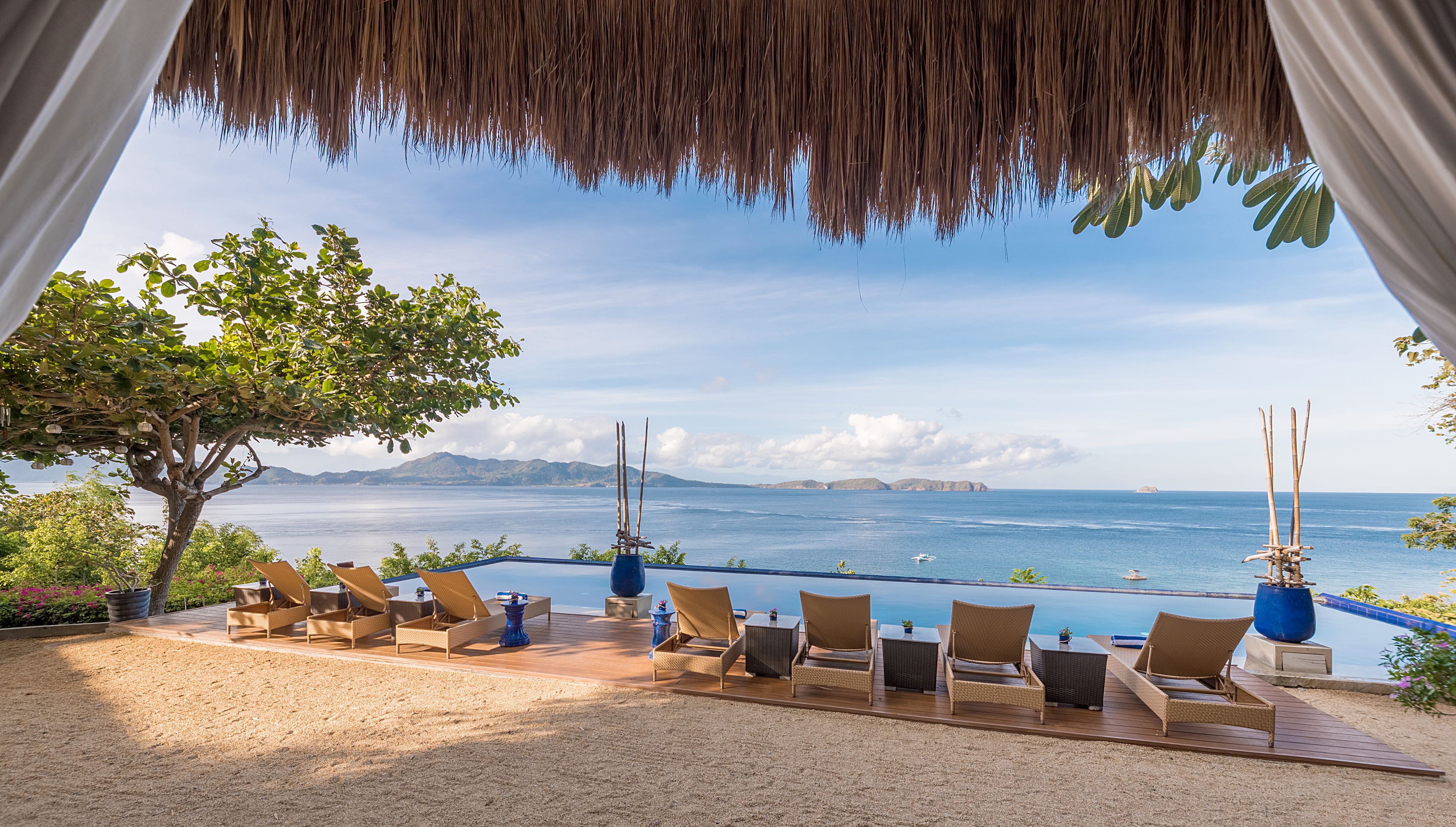 outdoor pool, open 6:00 am to midnight, pool loungers