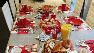 Colazione continentale inclusa, servita tutte le mattine