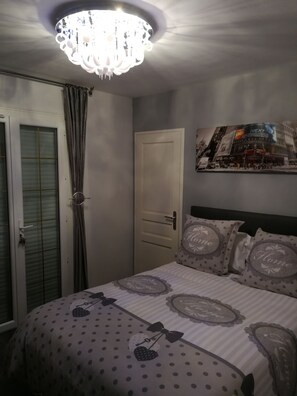 Doppelzimmer, Parkblick (Grise)