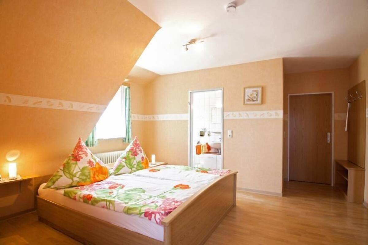 Apartment, 1 Bedroom | Free cots/infant beds, rollaway beds, free WiFi