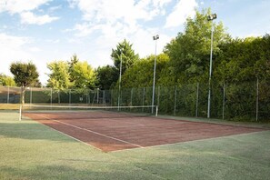 Tennis court