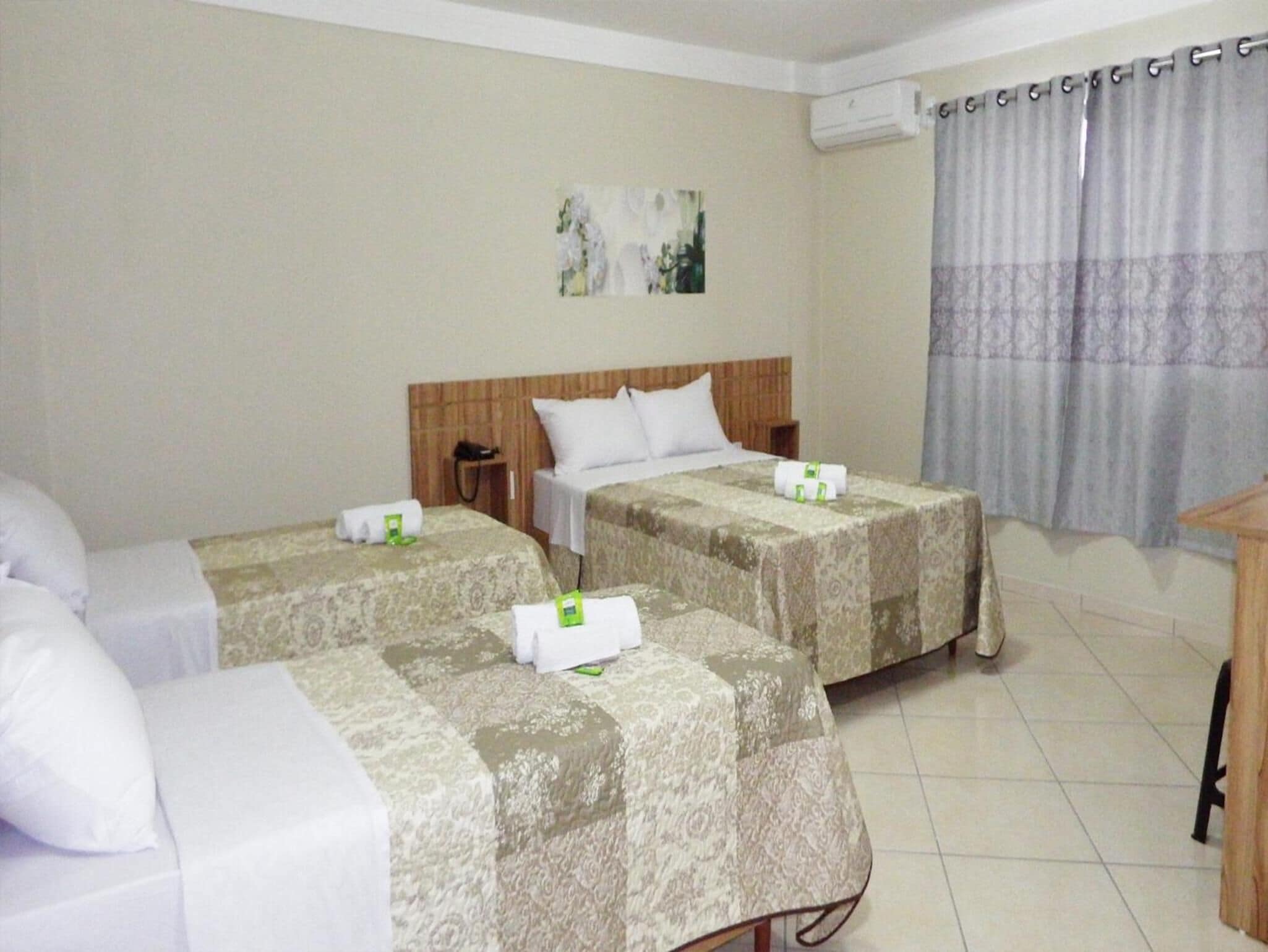 Minibar, individually furnished, desk, free WiFi