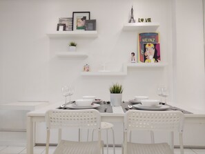 อพาร์ทเมนท์, 2 ห้องนอน | บริการอาหารในห้องพัก