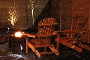 Property grounds - Best in NYC! Urban feel private garden, easy access to all of NYC,NJ, LI & Conn. (Bronx)