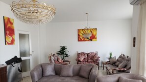 Ảnh chưa phân loại, 5 trong số 30 ảnh, nút