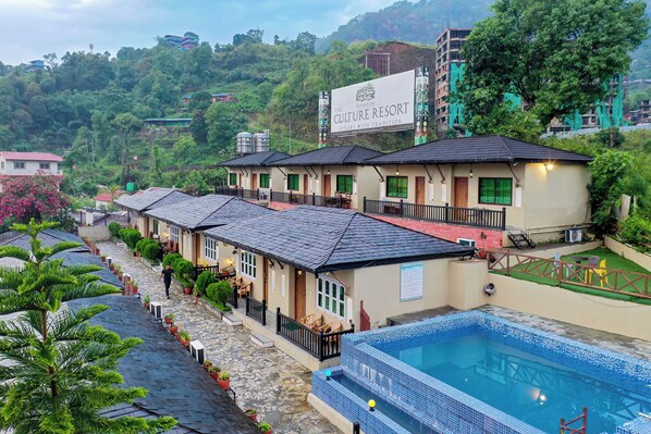 Indoor pool - The Culture Resort (Pokhara)