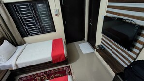 Zimmersafe, Bügeleisen/Bügelbrett, kostenloses WLAN, Bettwäsche