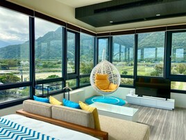 全景雙人房, 1 張加大雙人床, 非吸煙房, 山景 | 1 間臥室、埃及棉床單、高級寢具、記憶床墊