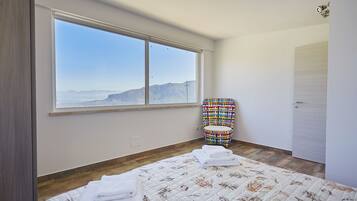 Villa, 3 Bedrooms | 3 bilik tidur, peti besi dalam bilik, dihias secara berasingan